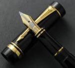 Parker Duofold Black and Gold Trim Fountain Pen Centennial 18k Nib Medium6 Parker Duofold Black and Gold Trim Fountain Pen Centennial 18k Nib Medium